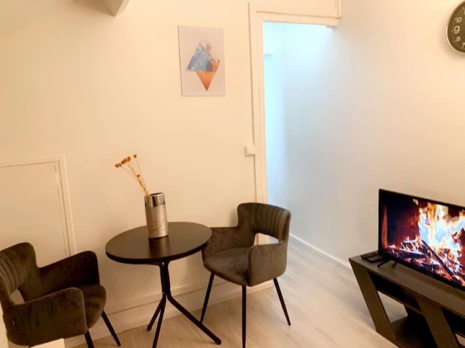 Coquet Appartement 2 Pieces Alfortville Dış mekan fotoğraf